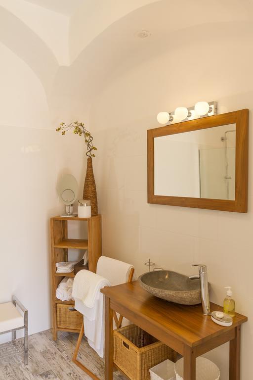Unser Rosa Haus Fuer Sie Rust Quarto foto